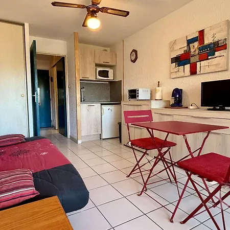 Apartment 4 Pers, Piscines, Proche Plage, Parking Prive - - Fr-1-225-92 *